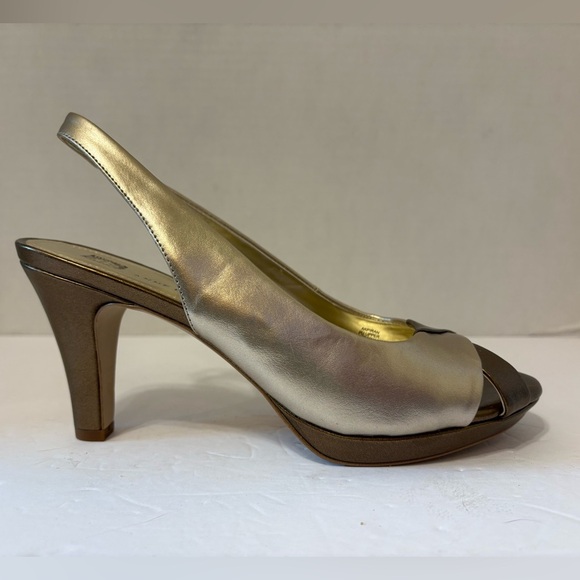 Anne Klein bronze & gold slingback open toe heel sandals size 9 M - Picture 3 of 10